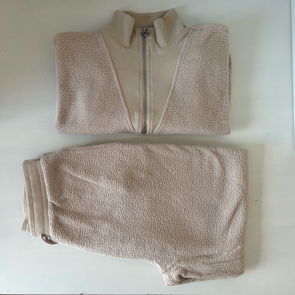 Victoria's Secret Cream Fleece Zip-Up Set